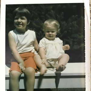 Meet your Posher, Elaine